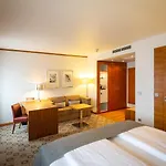 Golden Tulip Hamburg Hotel 4*