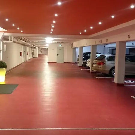 Hotell Golden Tulip Hamburg