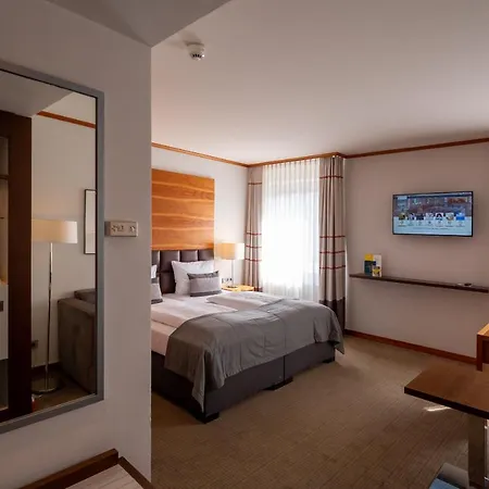 Golden Tulip Hamburg Hotell