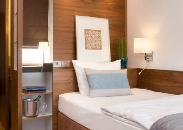 Hotell Golden Tulip Hamburg