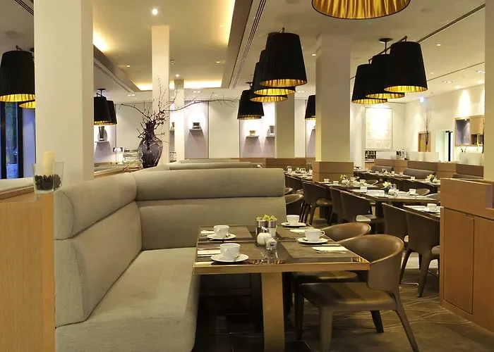 Golden Tulip Hamburg 4* ברלין