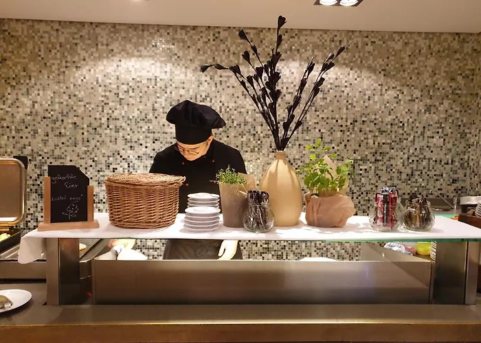 Hotell Golden Tulip Hamburg 4*