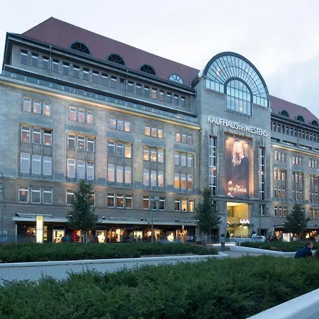 Golden Tulip Hamburg מלון 4*