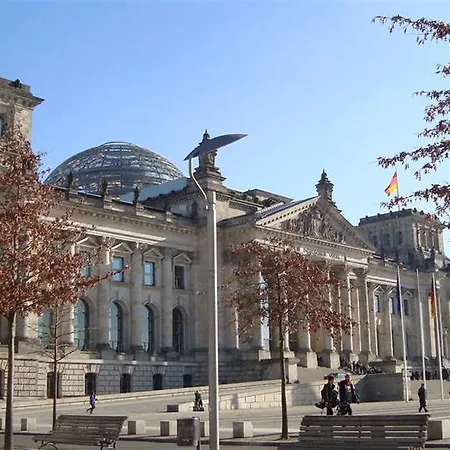 Golden Tulip Hamburg 4* ברלין