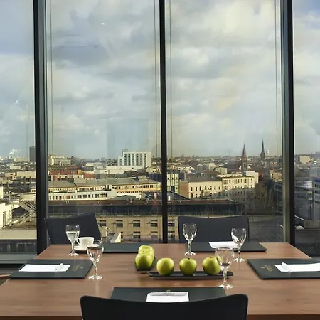 מלון Golden Tulip Hamburg 4*