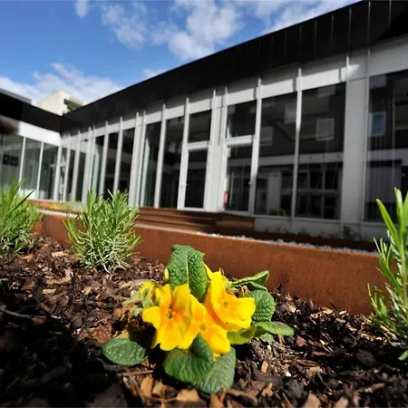 Golden Tulip Hamburg מלון