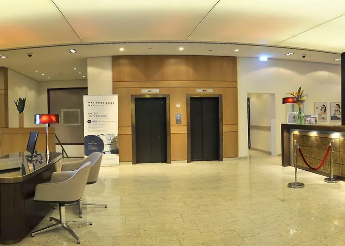 호텔 Golden Tulip Hamburg 4*