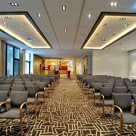 Golden Tulip Hamburg ברלין