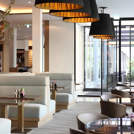 Golden Tulip Hamburg מלון 4*