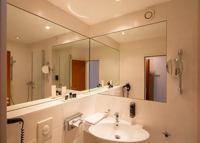 Golden Tulip Hamburg