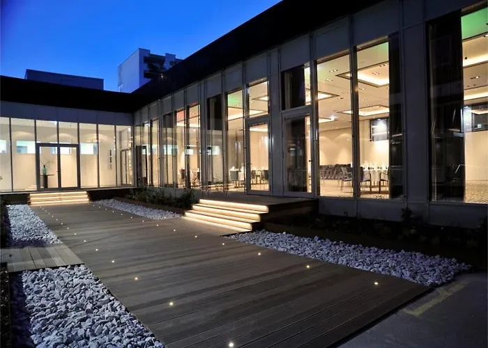 Golden Tulip Hamburg